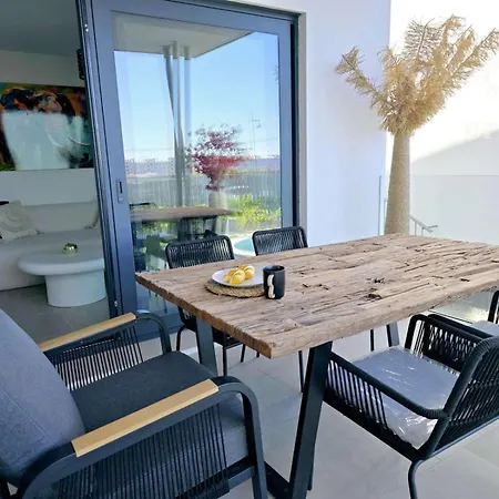 Beautiful Terrace Pool 4pers Sea *